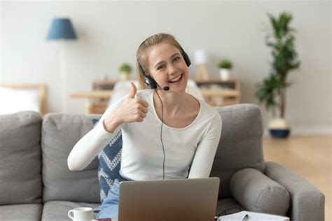 8 amazing companies that let you teach English .